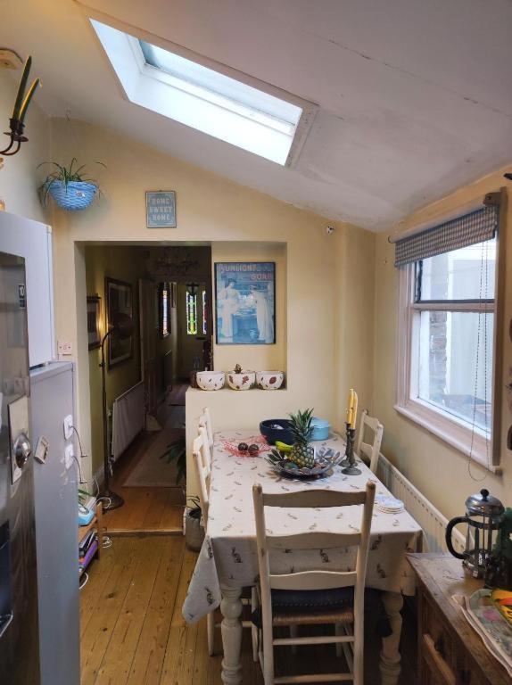 Cosy London Double Room Near Wimbledon Ngoại thất bức ảnh