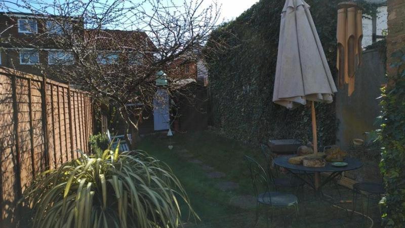 Cosy London Double Room Near Wimbledon Ngoại thất bức ảnh